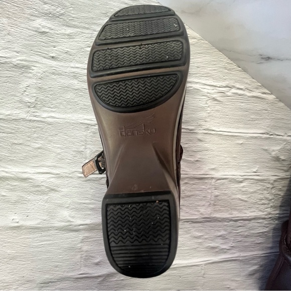 Dansko Savanna Flower Embossed Brown Leather Mary Jane Clog Shoe - Picture 15 of 16